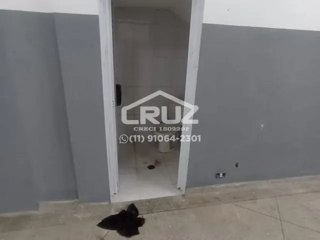 Galpão / Barracão com 627m² 1 quarto e 4 banheiros, para alugar, no bairro Vera Tereza em Caieiras