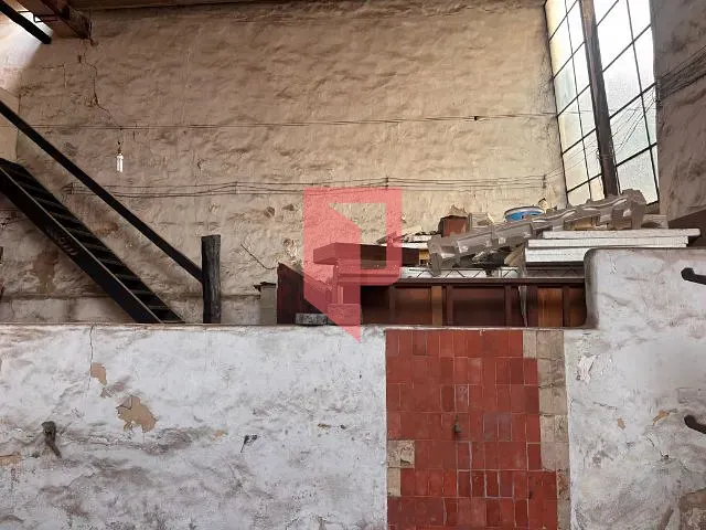 Galpão / Barracão para alugar, no bairro Carlos Prates em Belo Horizonte
