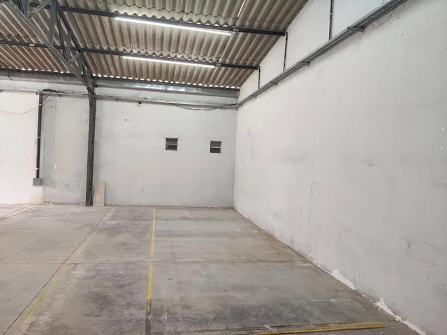 Galpão / Barracão para alugar, no bairro Residencial Comercial Cidade Vista Alegre em Pindamonhangaba