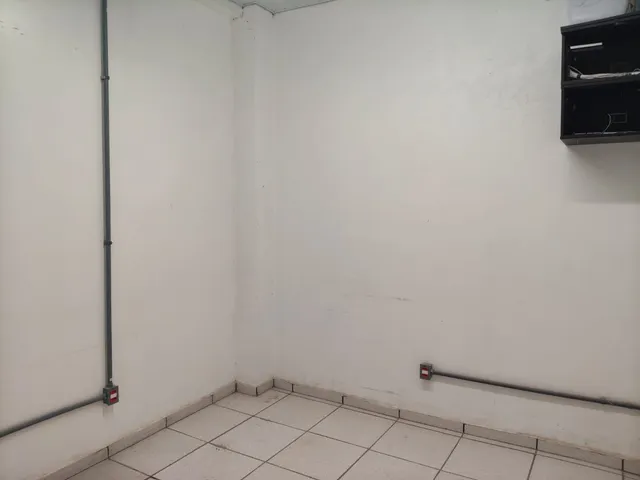 Galpão / Barracão para alugar, no bairro Residencial Comercial Cidade Vista Alegre em Pindamonhangaba