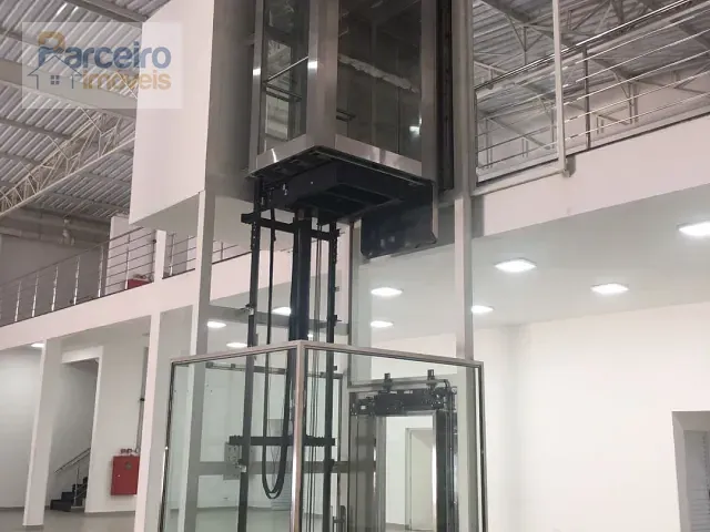 Galpão / Barracão com 2800m², para alugar, no bairro Penha de França em São Paulo