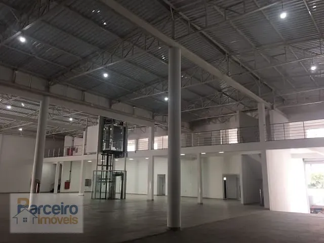Galpão / Barracão com 2800m², para alugar, no bairro Penha de França em São Paulo