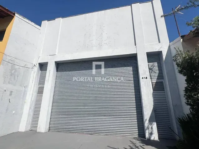 Galpão / Barracão com 224m², para alugar, no bairro Jardim São José em Bragança Paulista