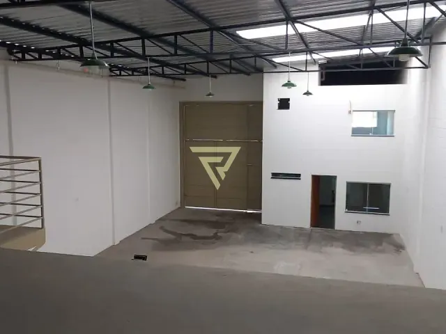 Galpão / Barracão com 250m², à venda ou para alugar, no bairro Jardim Itaporã em Ribeirão Preto