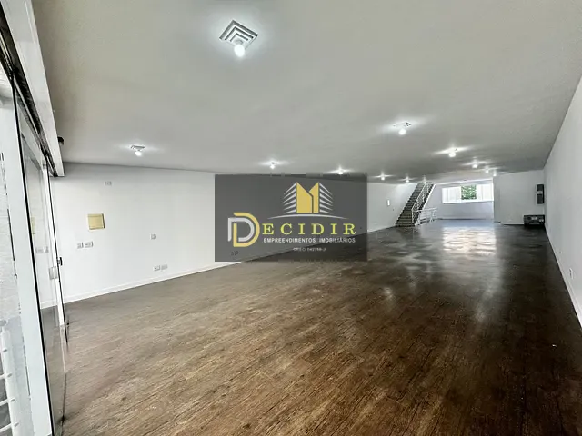 Prédio com 640m², à venda ou para alugar, no bairro Vila Gomes Cardim em São Paulo