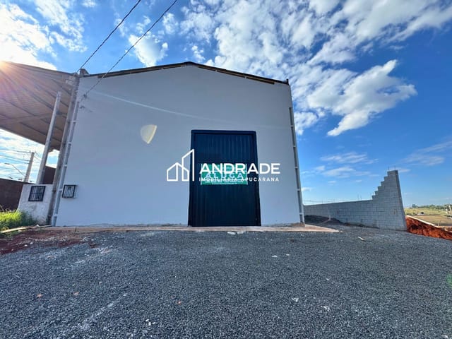 Galpão / Barracão com 364m², para alugar, no bairro Núcleo Habitacional Adriano Correia em Apucarana