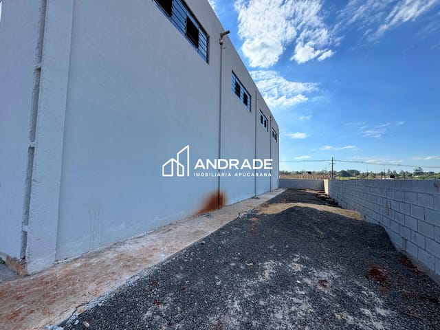 Galpão / Barracão com 364m², para alugar, no bairro Núcleo Habitacional Adriano Correia em Apucarana