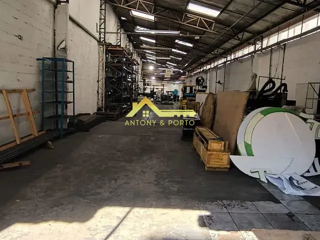 Galpão / Barracão com 500m², à venda, no bairro Vila São João em Guarulhos