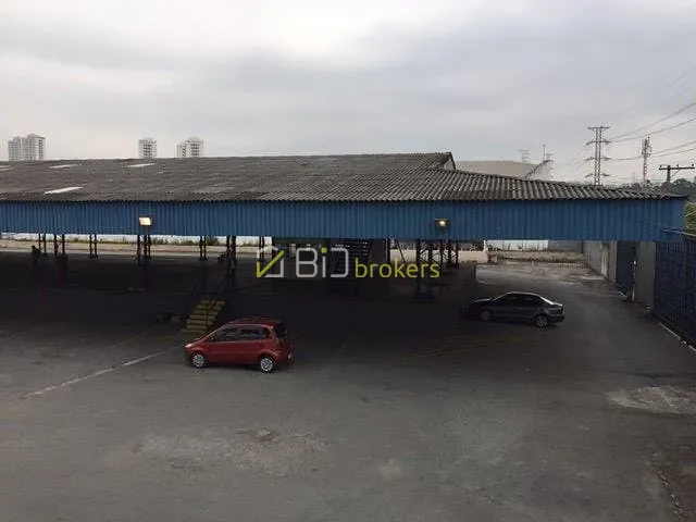 Galpão / Barracão com 6670m², para alugar, no bairro Vila Ribeiro de Barros em São Paulo