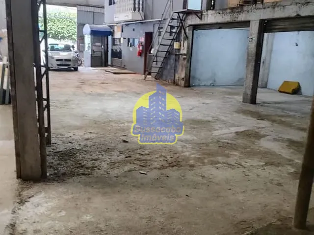 Galpão / Barracão com 570m², para alugar, no bairro Jardim Roberto em Osasco