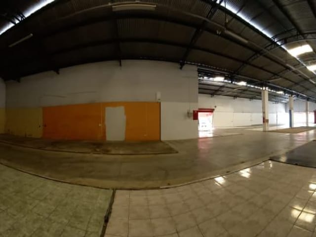 Foto do Galpão / Barracão - Barracão Comercial para Venda ou Aluguel – 1.775m² – Santa Cruz, São Pedro/SP | PiraHost Soluções de Negócios Ltda