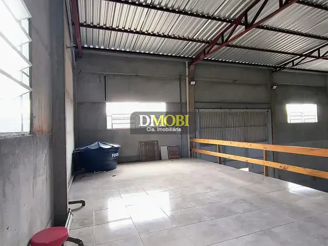 Galpão / Barracão com 3300m², para alugar, no bairro Jardim Betânia em Cachoeirinha