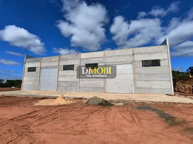 Galpão / Barracão com 3300m², para alugar, no bairro Jardim Betânia em Cachoeirinha
