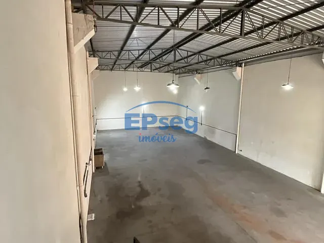 Galpão / Barracão com 311m², à venda, no bairro Jardim Tropical em Londrina