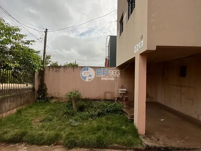 Galpão / Barracão com 311m², à venda, no bairro Jardim Tropical em Londrina