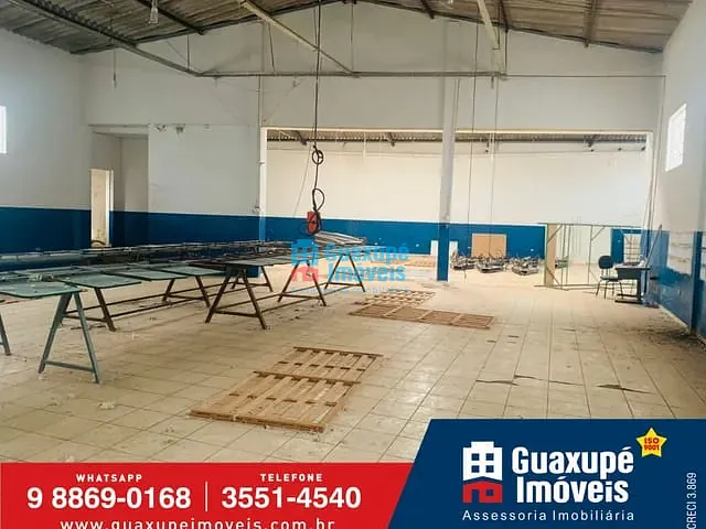 Galpão / Barracão com 1073m², à venda, no bairro Centro em GUARANÉSIA