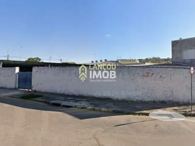 Galpão / Barracão com 700m², para alugar, no bairro Vila Liberdade em Jundiaí