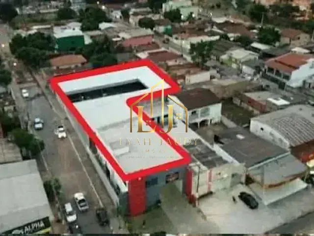 Galpão / Barracão com 1200m², à venda, no bairro Bosque da Saúde em Cuiabá
