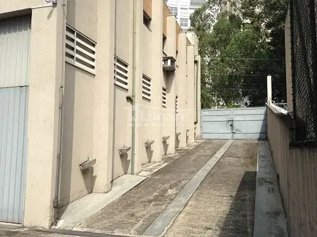 Galpão / Barracão com 925m², à venda, no bairro Vila Andrade em São Paulo