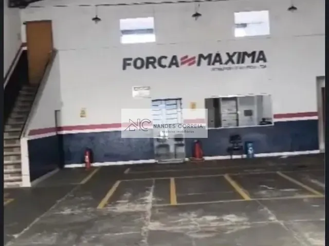 Galpão / Barracão com 420m², à venda, no bairro Jardim Beltrao em Ibiporã