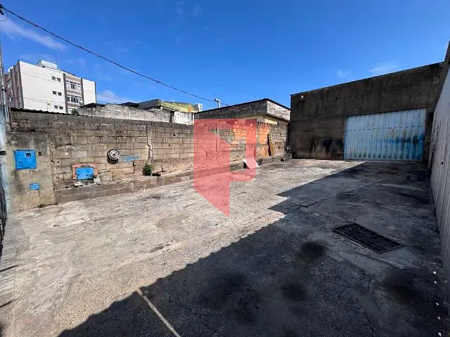 Galpão / Barracão para alugar, no bairro Caiçaras em Belo Horizonte