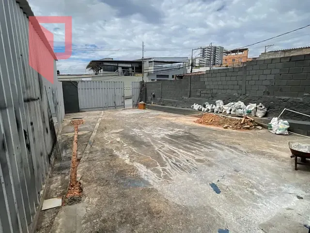 Galpão / Barracão para alugar, no bairro Caiçaras em Belo Horizonte