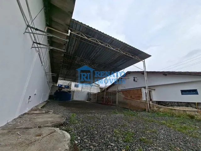 Galpão / Barracão para alugar, no bairro Araçatiba em Maricá