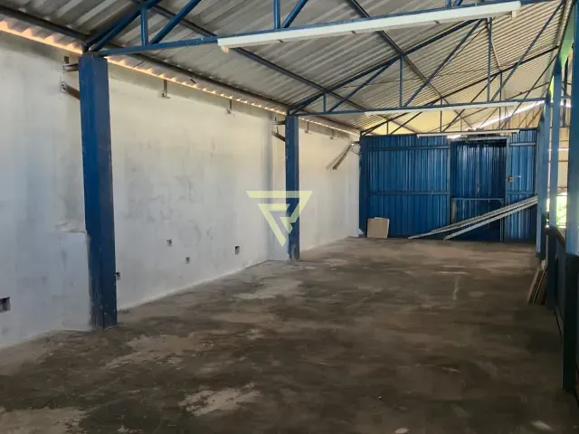 Galpão / Barracão com 590m², para alugar, no bairro Ipiranga em Ribeirão Preto