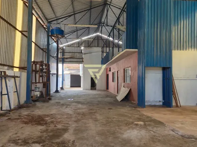Galpão / Barracão com 590m², para alugar, no bairro Ipiranga em Ribeirão Preto