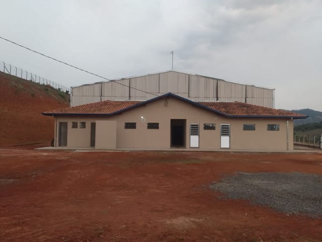 Galpão / Barracão com 30000m², para alugar, no bairro Água Comprida em Cambuí