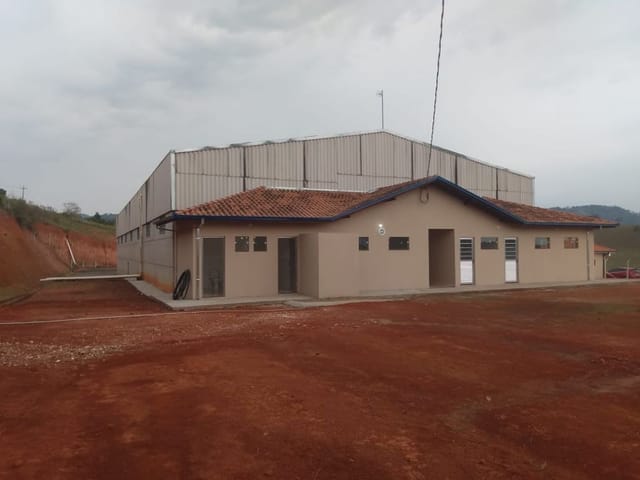 Galpão / Barracão com 30000m², para alugar, no bairro Água Comprida em Cambuí
