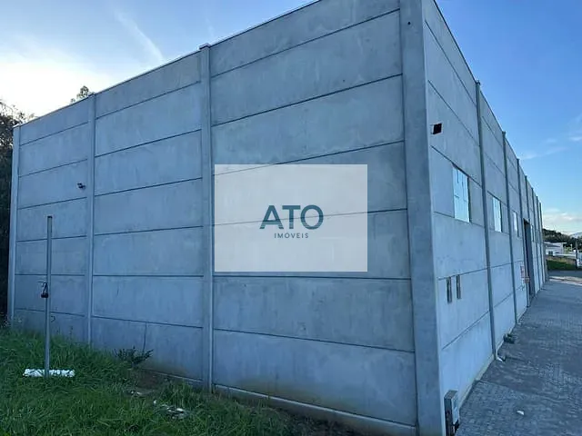 Galpão / Barracão para alugar, no bairro areão em Canelinha