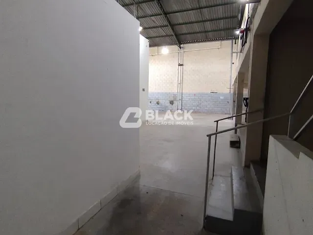 Galpão / Barracão com 569m², para alugar, no bairro Jardim Leocadia em Sorocaba