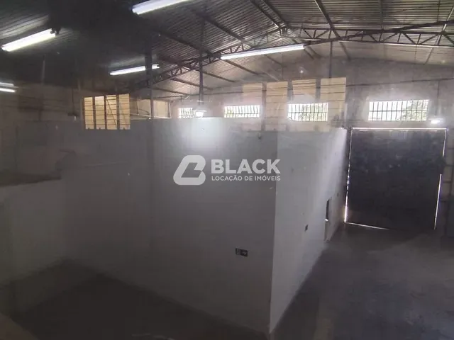 Galpão / Barracão com 569m², para alugar, no bairro Jardim Leocadia em Sorocaba