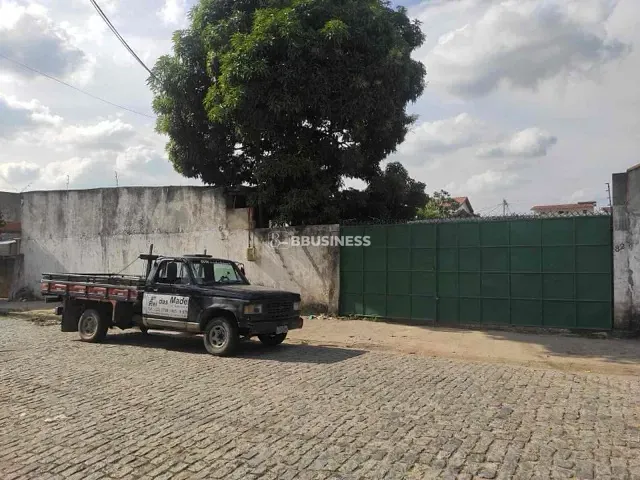 Galpão / Barracão com 113752m², à venda, no bairro Parque Jóquei Club em Campos dos Goytacazes
