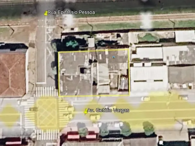 Galpão / Barracão com 600m², à venda, no bairro Centro em Rolândia