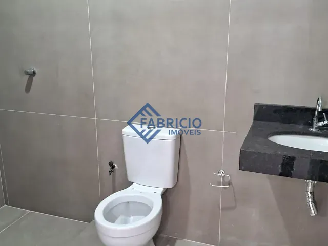 Galpão / Barracão com 220m², para alugar, no bairro Jardim Florência em Vinhedo