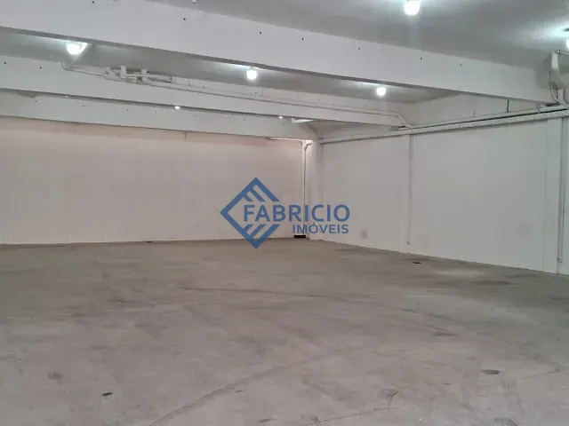 Galpão / Barracão com 220m², para alugar, no bairro Jardim Florência em Vinhedo