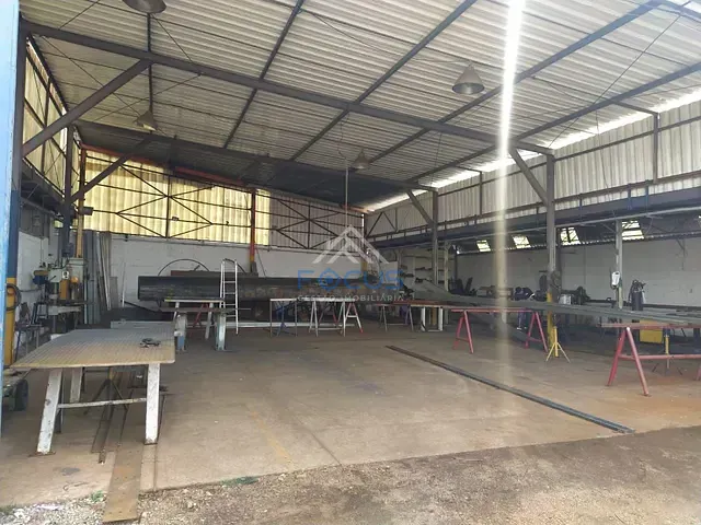 Galpão / Barracão com 712m², à venda, no bairro Bairro do Poste em Jundiaí