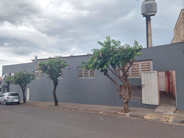 Galpão / Barracão com 542m², à venda, no bairro Parque Residencial Nelson Calixto em Birigüi