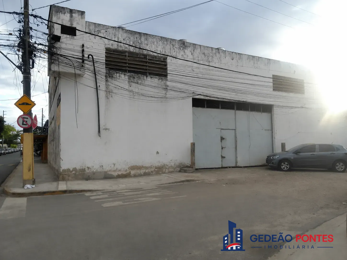 Depósito-Galpão, 300 m² - Foto 1
