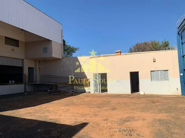 Galpão / Barracão com 848m², para alugar, no bairro Parque Paulista em Bauru