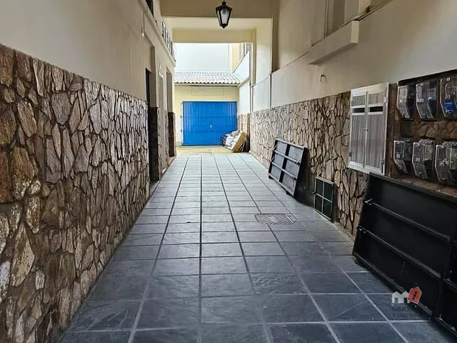 Galpão / Barracão para alugar, no bairro Mosela em Petrópolis