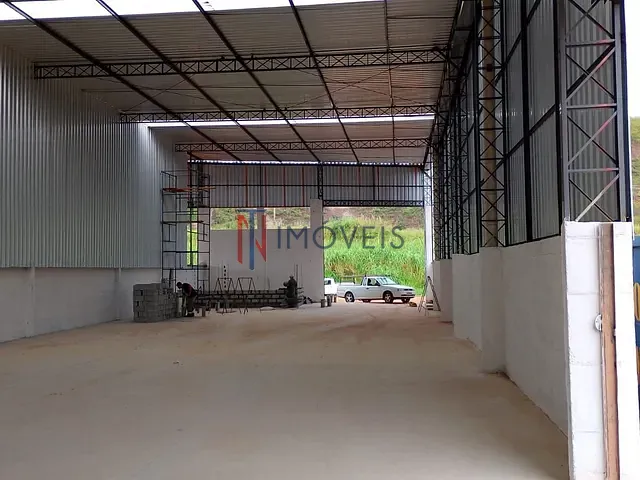 Galpão / Barracão com 500m², para alugar, no bairro Cachoeira Abaixo em Piracaia