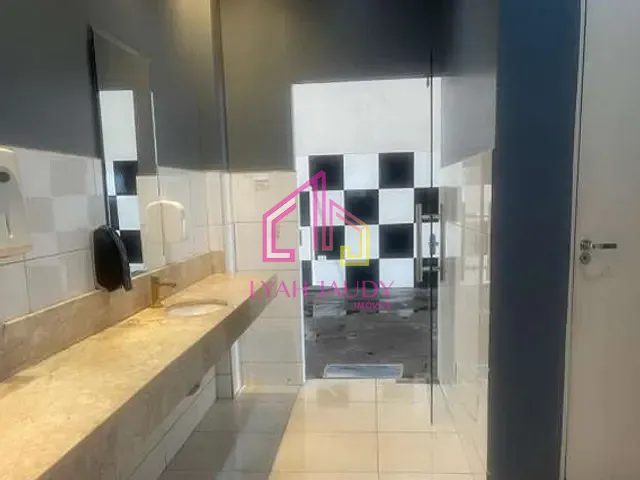 Galpão / Barracão com 1200m², para alugar, no bairro Bosque da Saúde II em Cuiabá