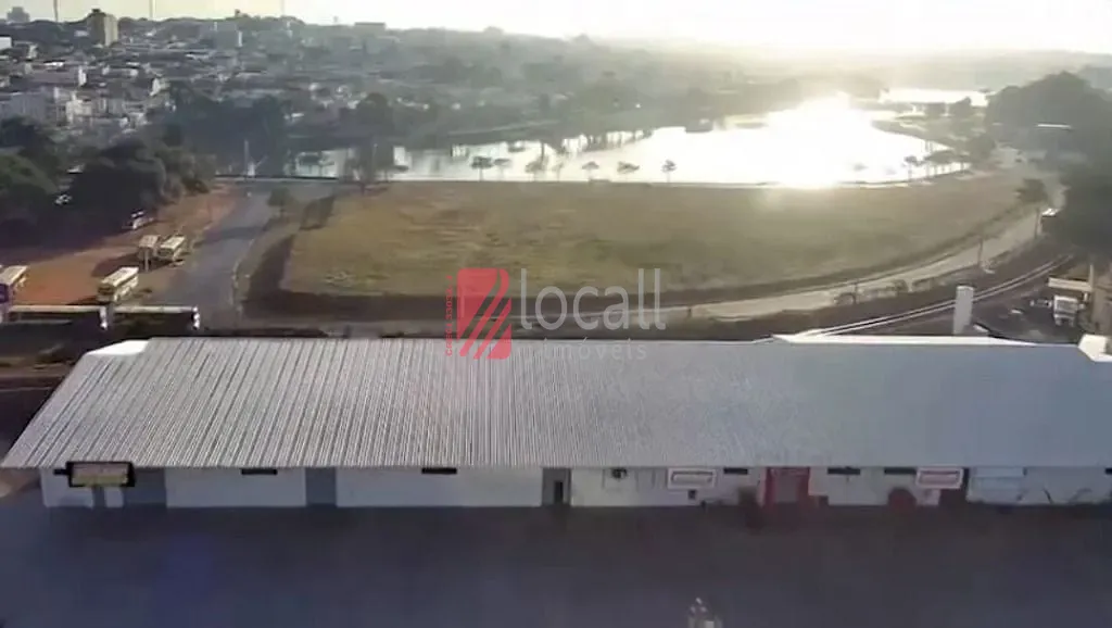 Galpão / Depósito / Armazém  à venda e aluguel, 3000m² — foto 9 de 11