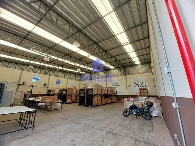 Galpão / Barracão com 2300m², à venda, no bairro Vila Paulista em Botucatu