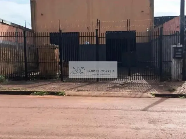 Galpão / Barracão com 300m², à venda, no bairro Jardim Maria Celina em Londrina