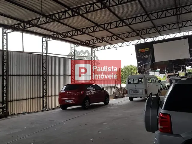 Galpão / Barracão à venda ou para alugar, no bairro Vila Congonhas em São Paulo