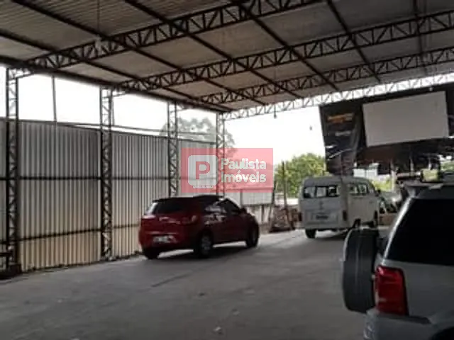 Galpão / Barracão à venda ou para alugar, no bairro Vila Congonhas em São Paulo